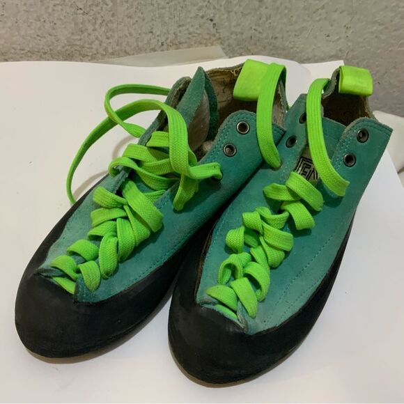 Vtg Five-Ten 5.10 Climbing Shoe US 6.5 Lace-Up Blue Suede Leather Made in Korea - Picture 2 of 7